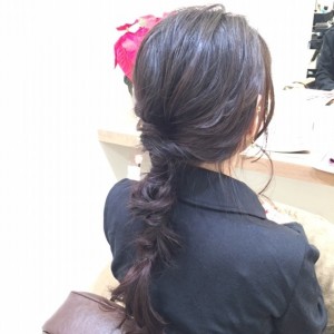 ヘアアレンジ、セットもお任せ！